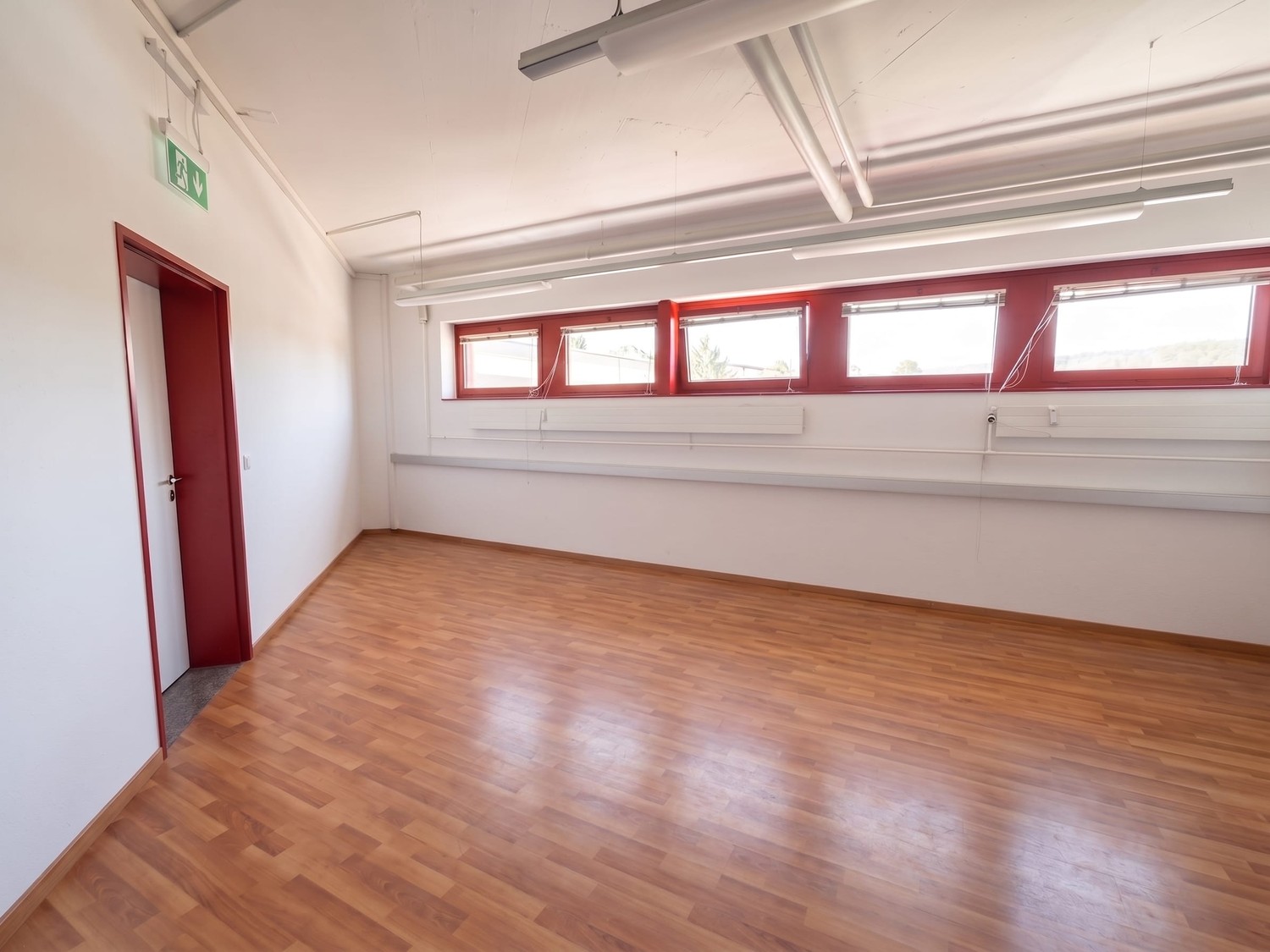 374m² commerciale