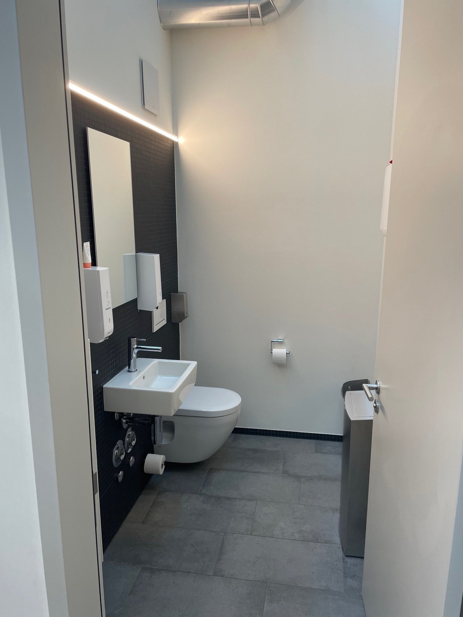 171m² ufficio, foto 8 di 10