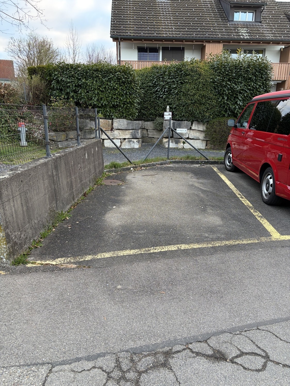 Posto auto aperto di 13m²