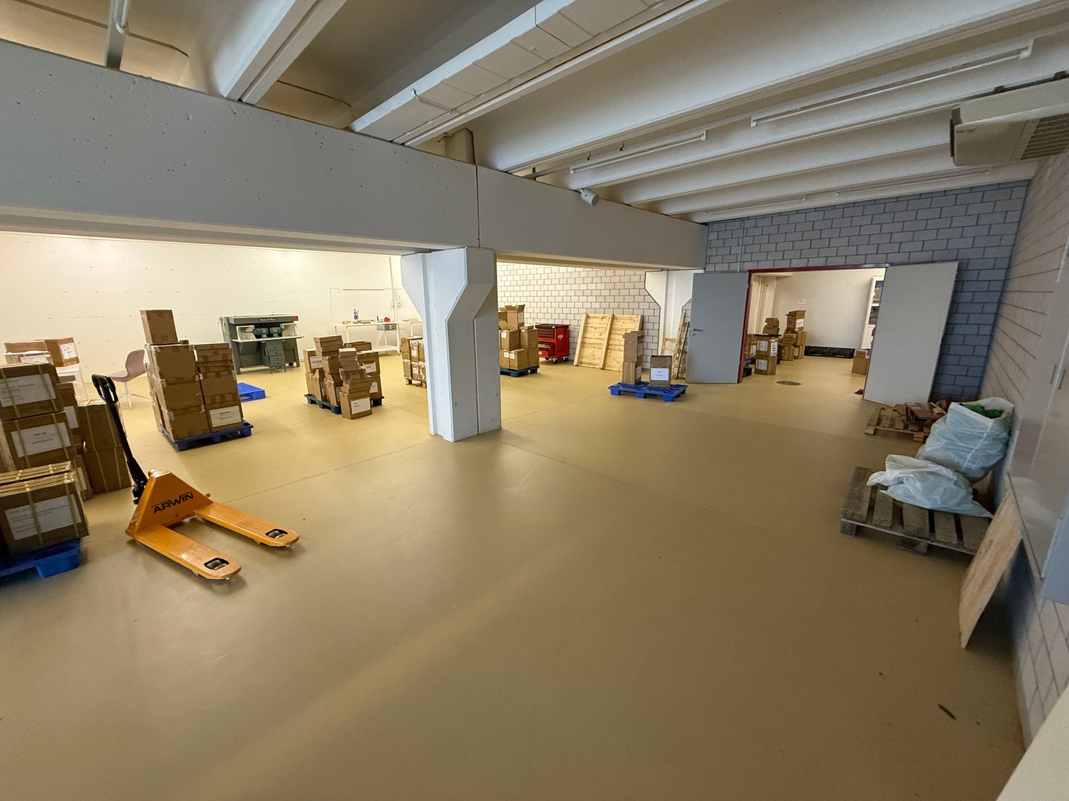 Magasin de 1940m²