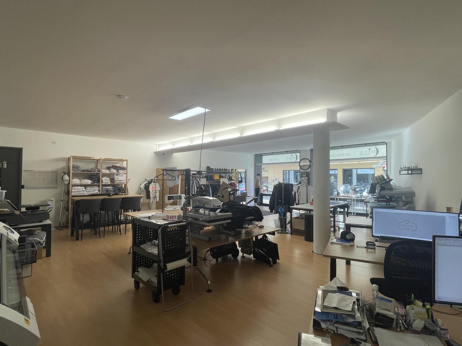 320m² arcade