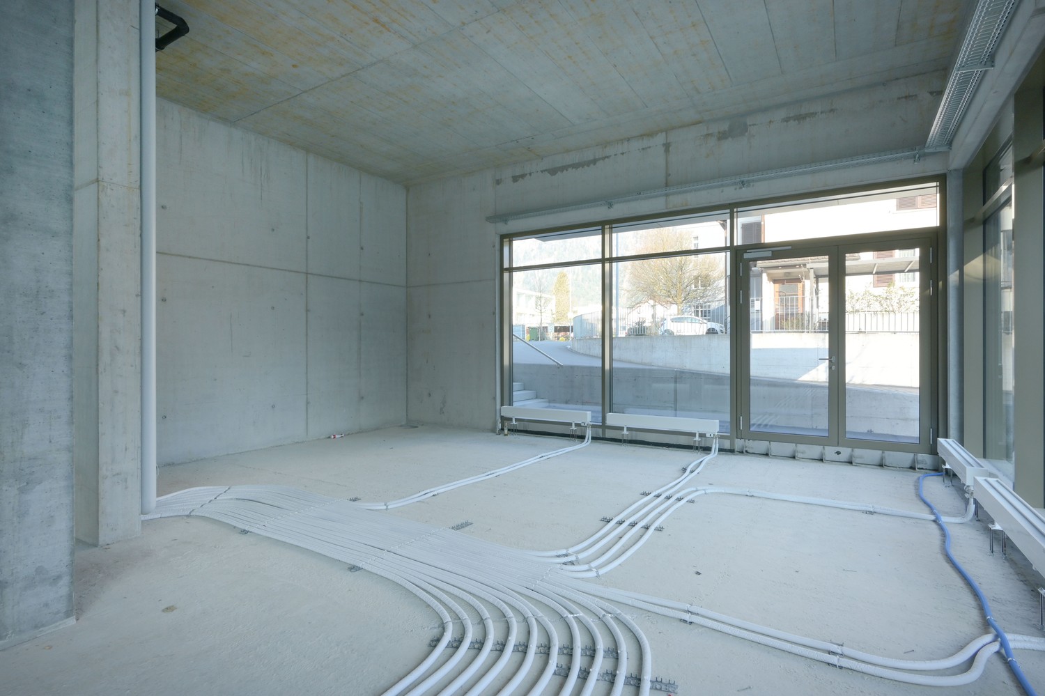 299m² commercial
