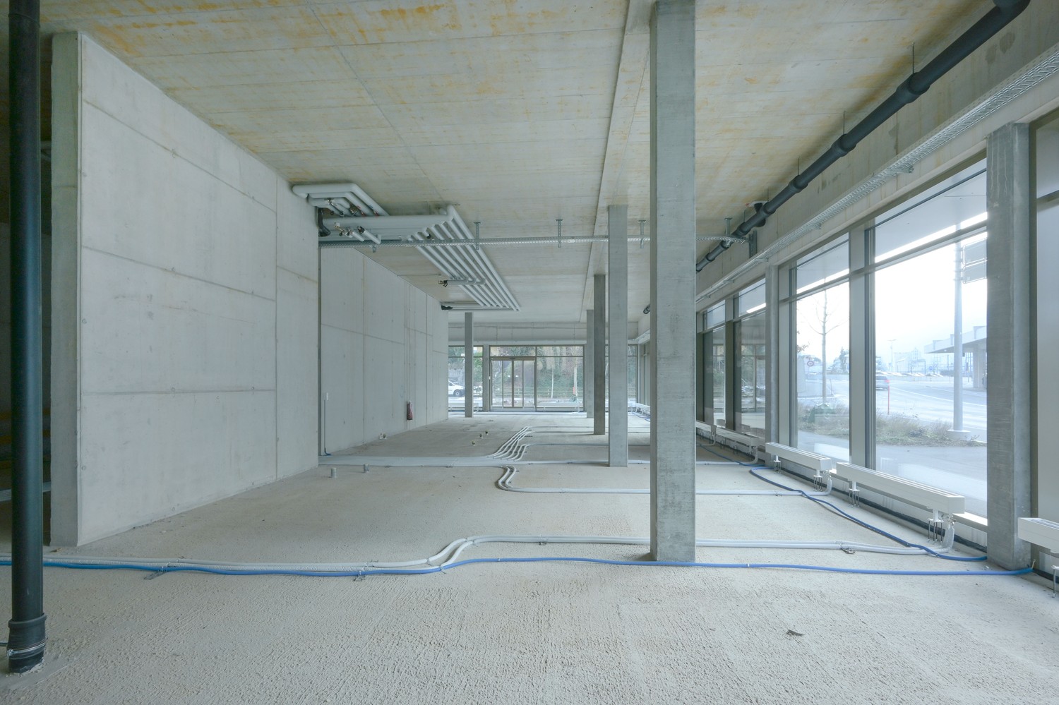 299m² commercial
