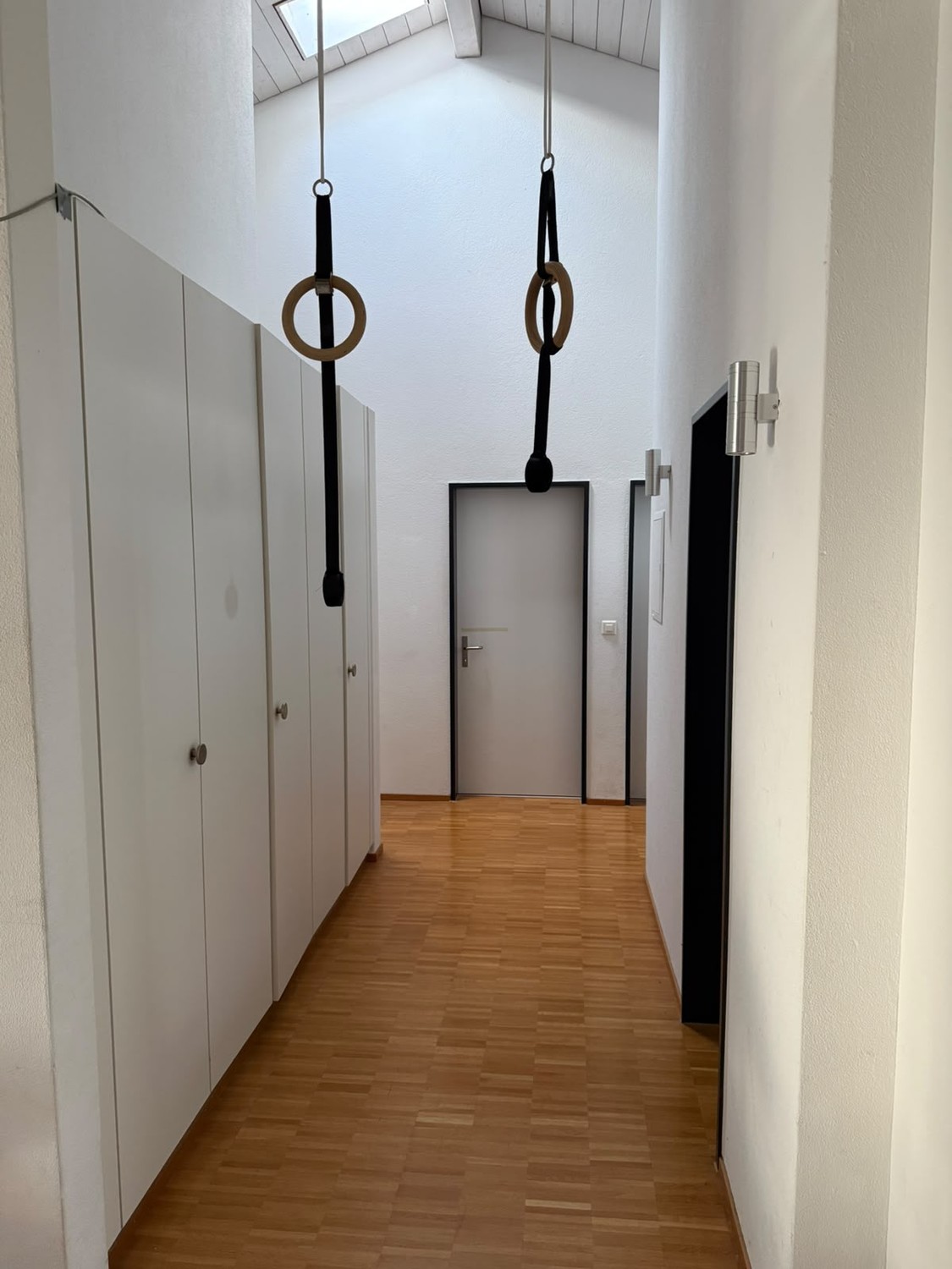 Camera in un appartamento condiviso, foto 1 di 5