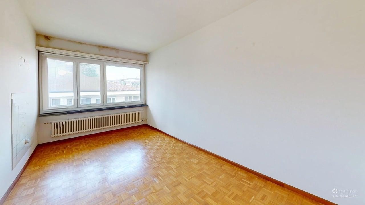5 rooms apartment