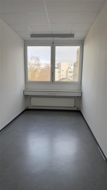 356m² office