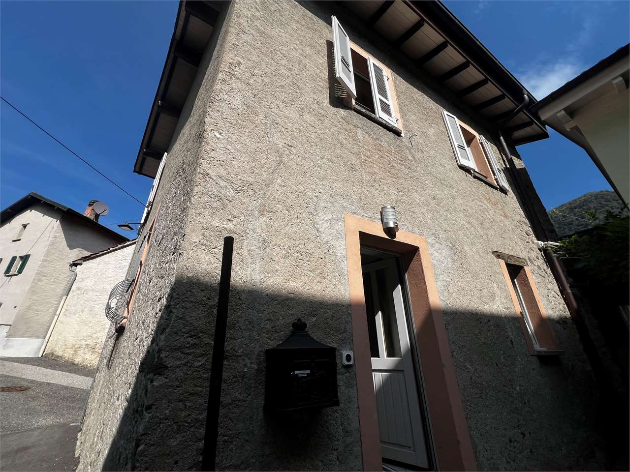 1 ½ Zimmer möblierte Wohnung