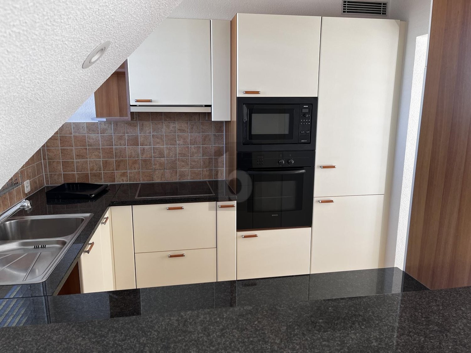 Appartamento attico di 4 ½ locali, foto 1 di 4