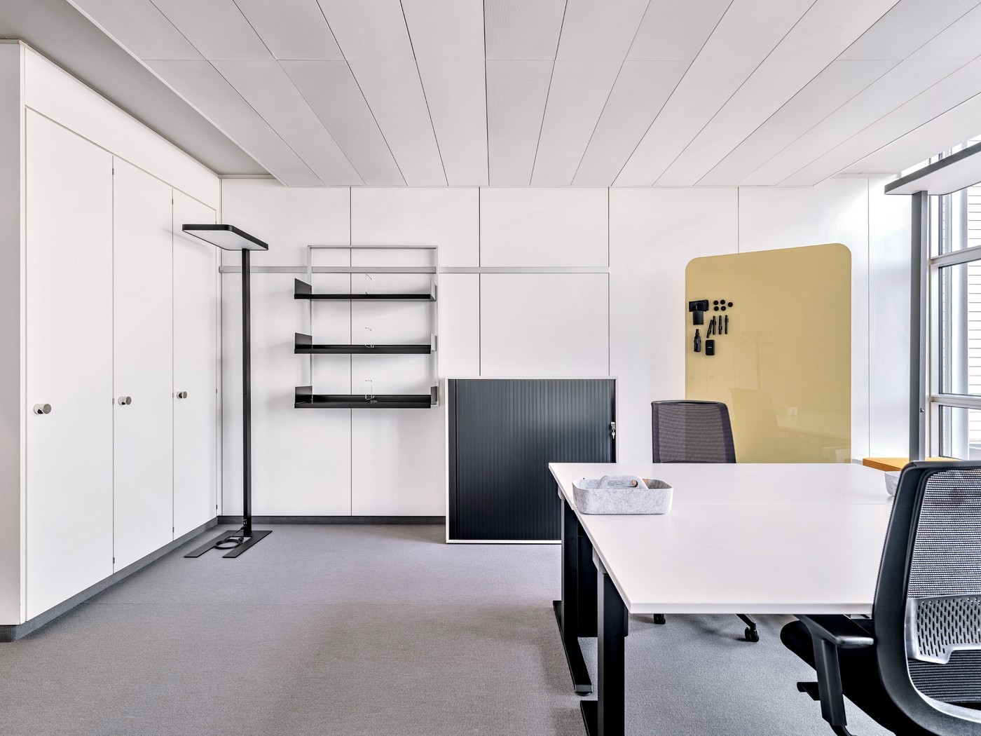 30m² office