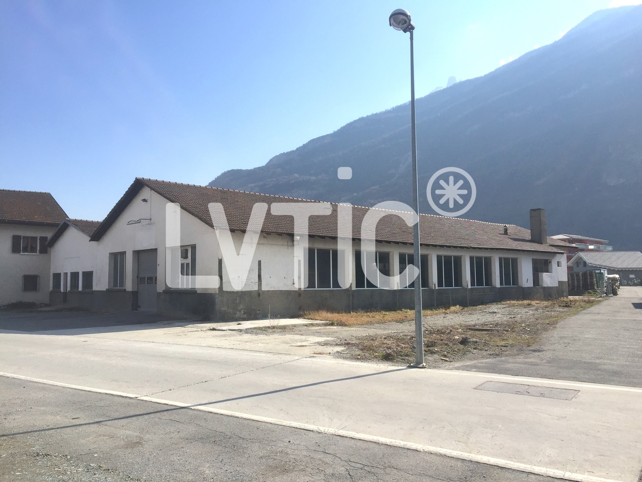 810m² deposito