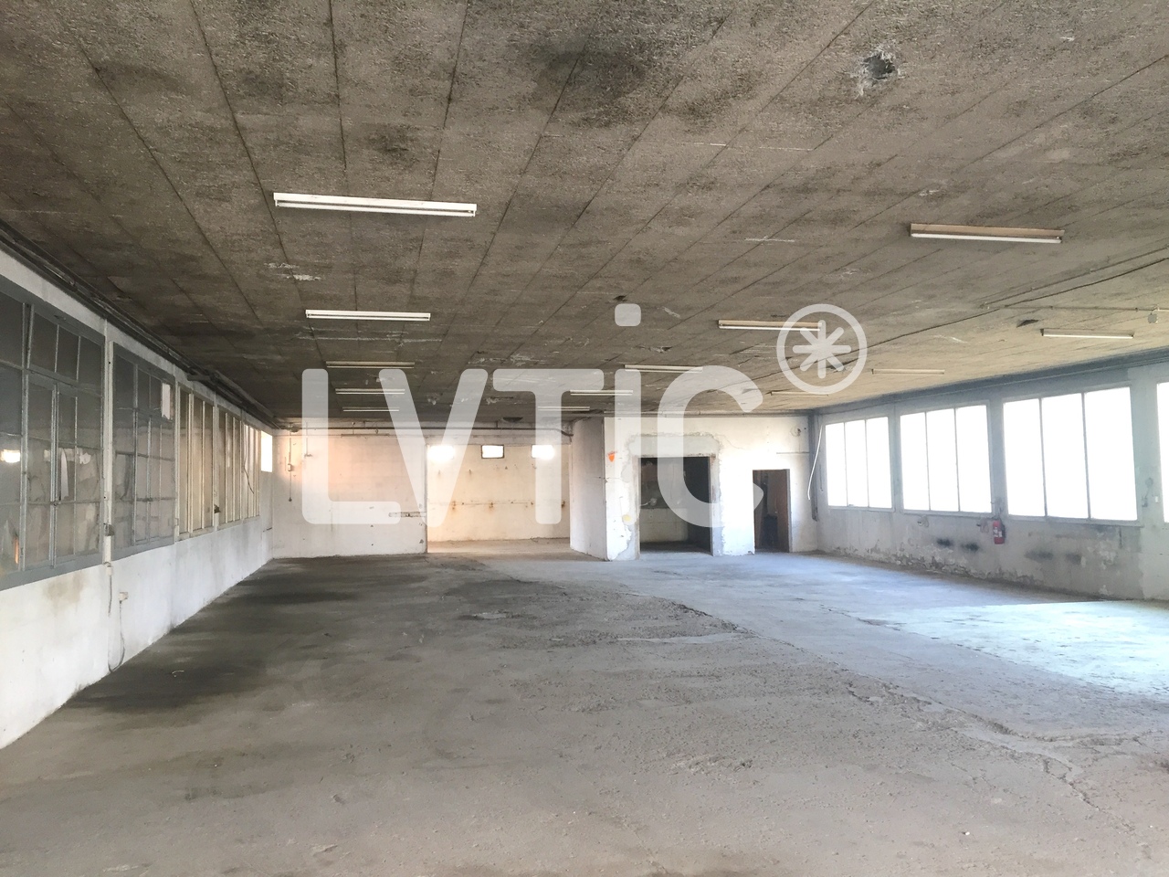 810m² deposito