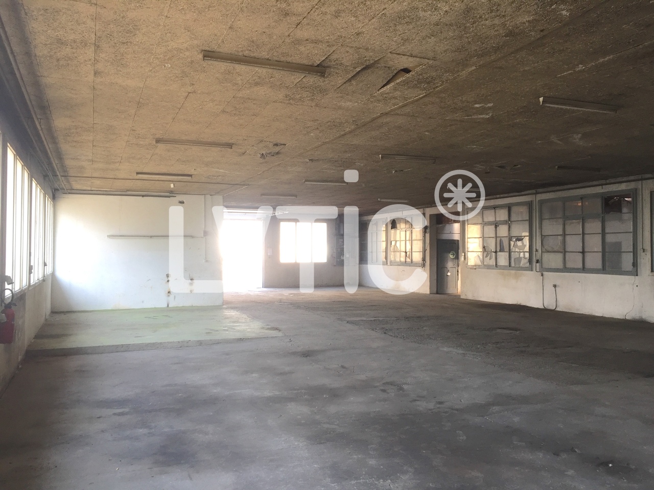 810m² deposito