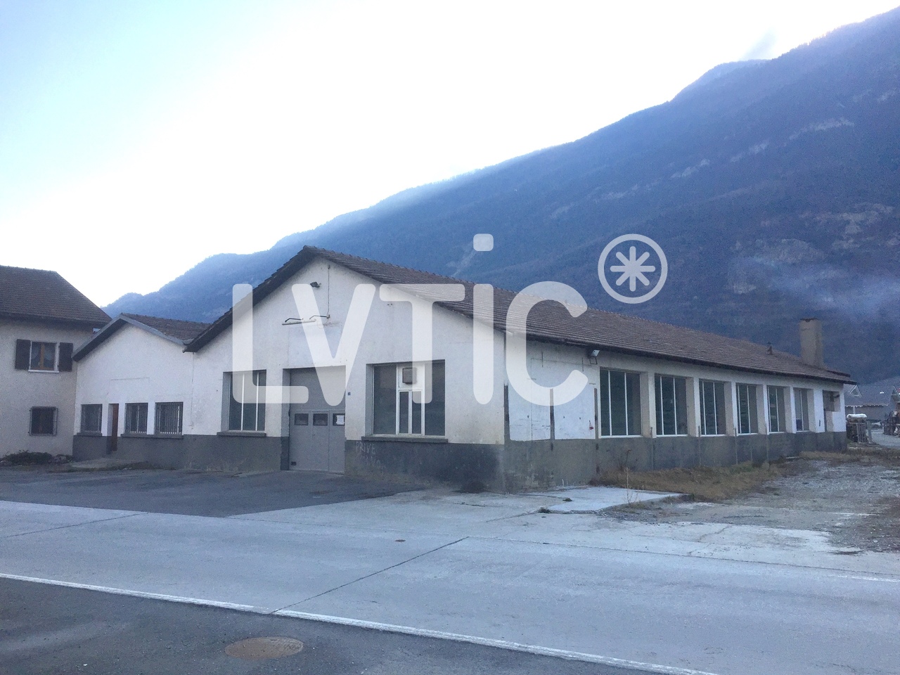 810m² deposito
