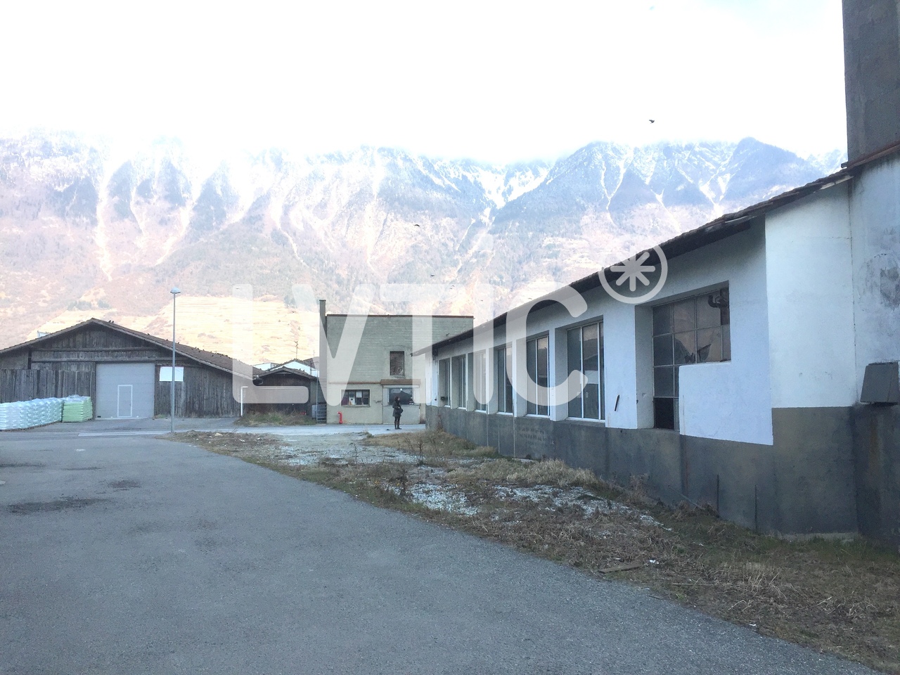 810m² deposito