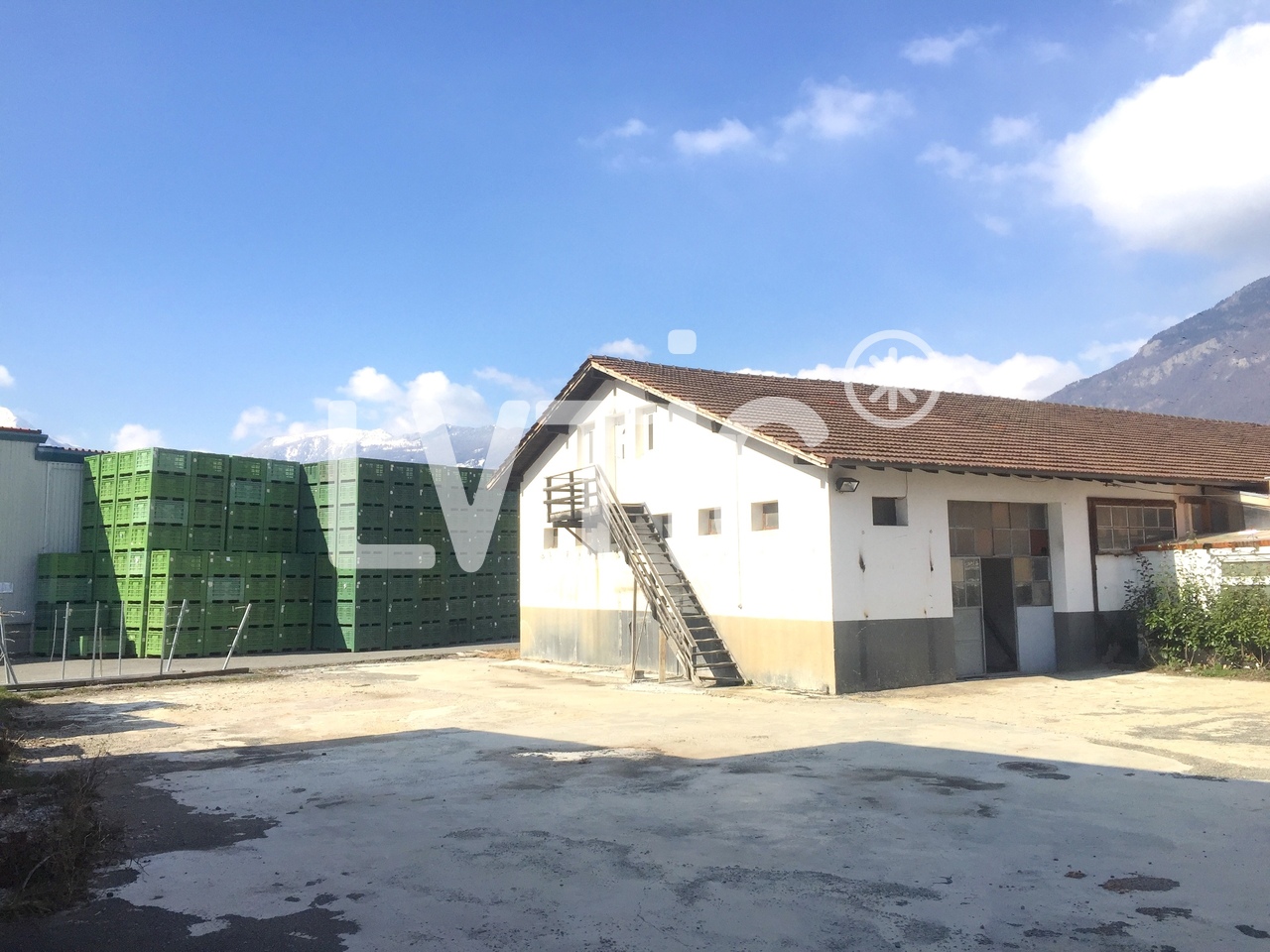 810m² deposito