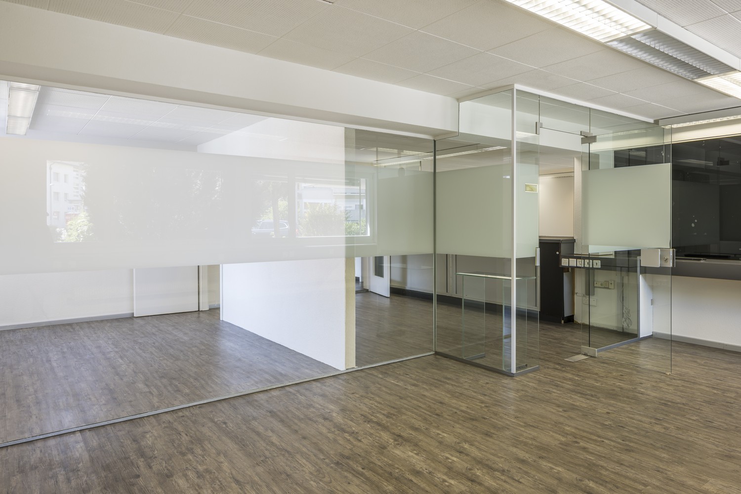 125m² commerciale, foto 3 di 10