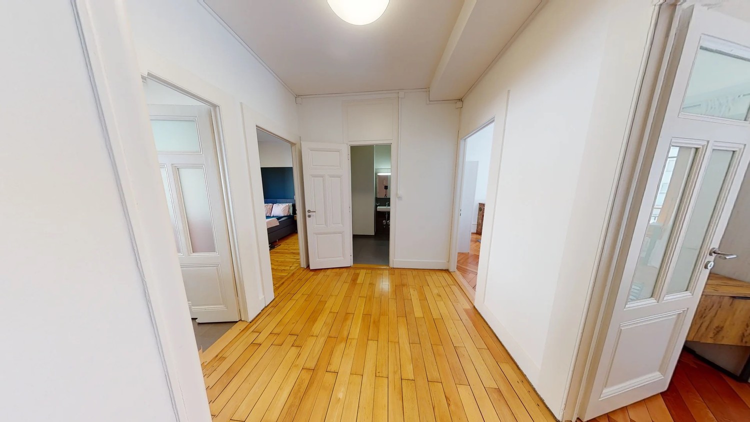 Camera in un appartamento condiviso, foto 6 di 8