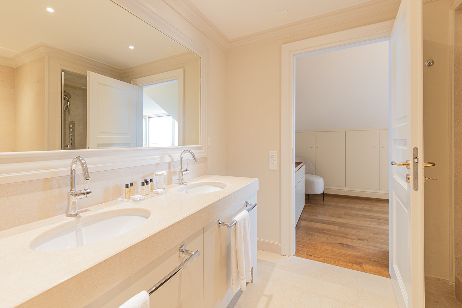 4 ½ rooms furnished flat