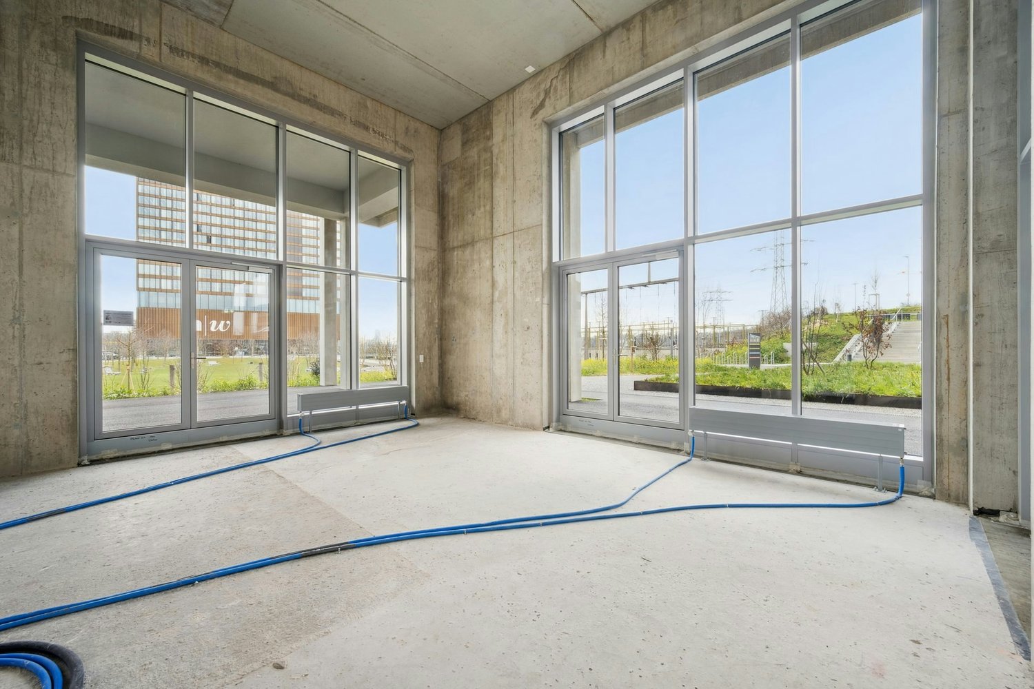 590m² commerciale