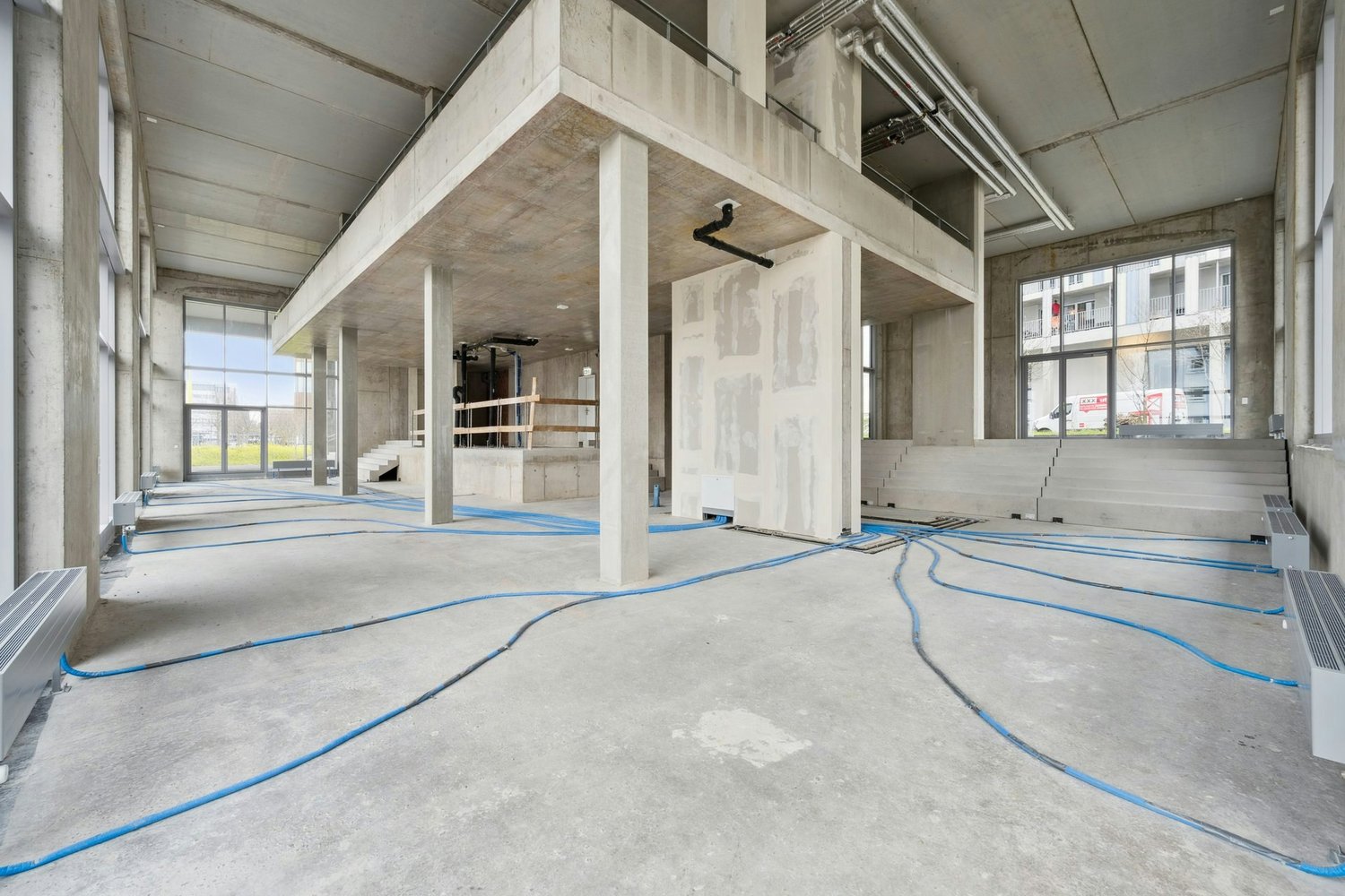 590m² commerciale