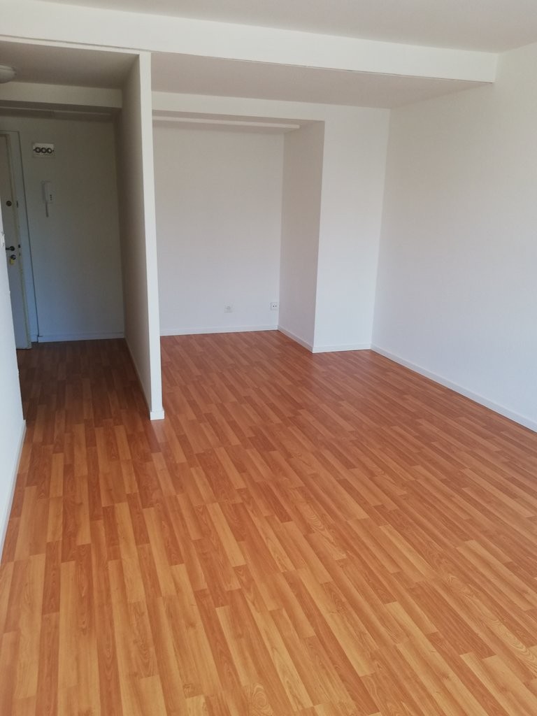 1 room apartment, foto 2 di 4