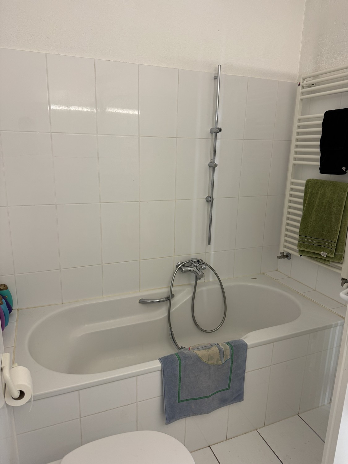 Camera in un appartamento condiviso, foto 5 di 5