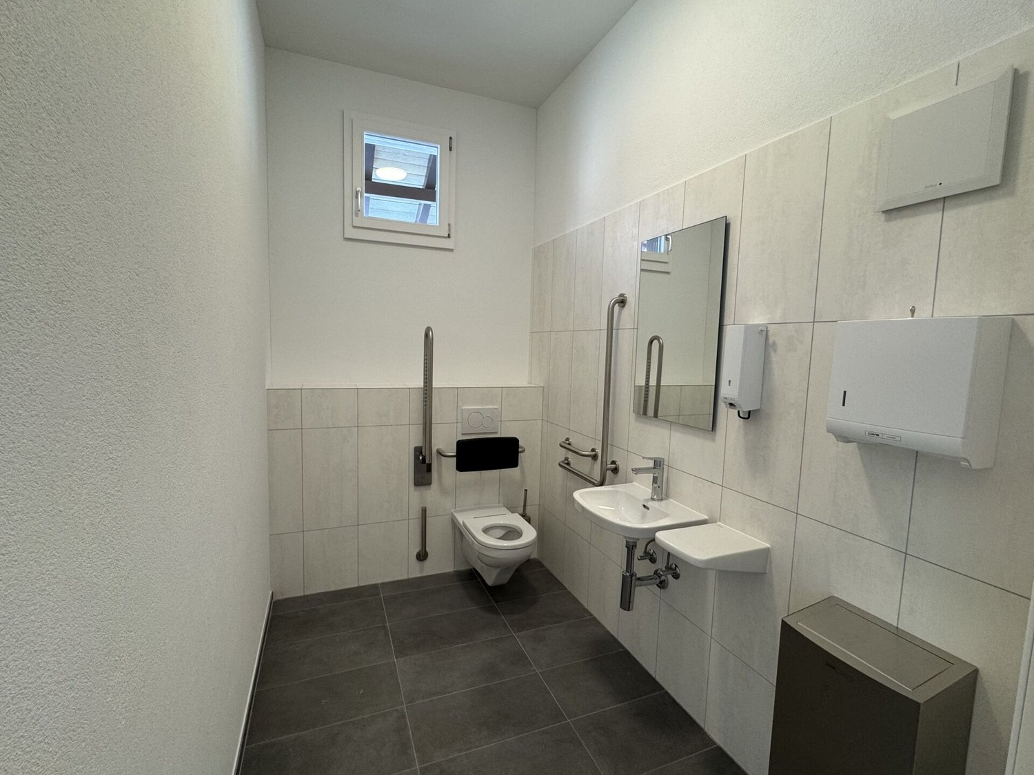 58m² office
