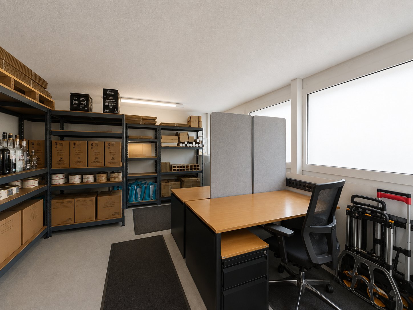 37m² commerciale, foto 1 di 5