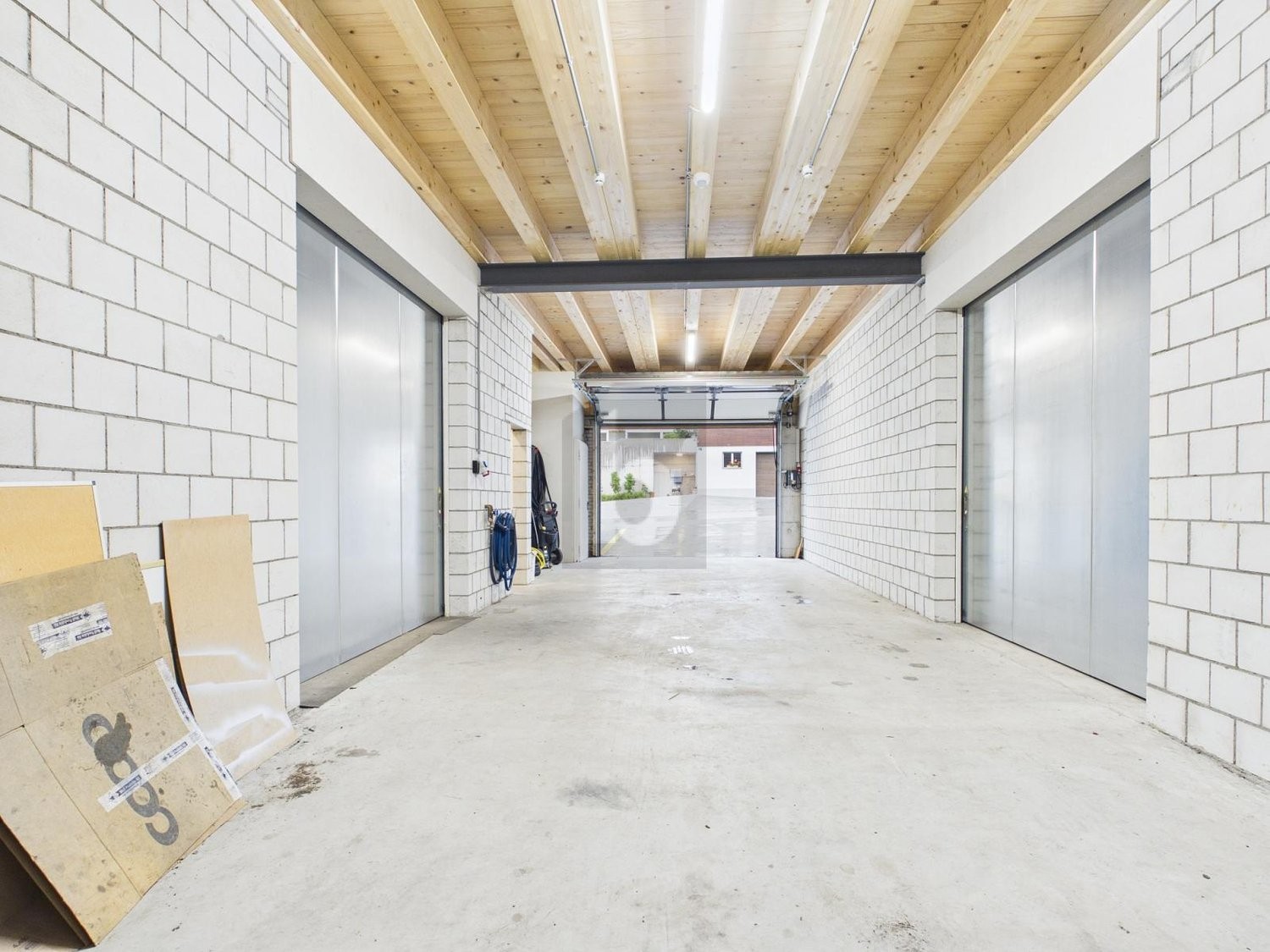 Oggetto industriale di 100m²