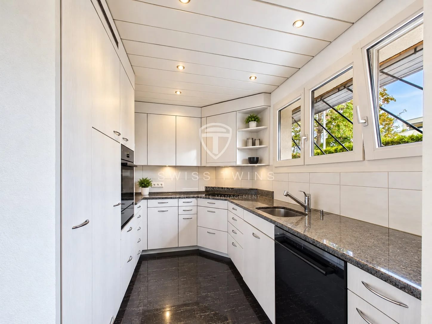 Casa singola con 5 locali, foto 9 di 10