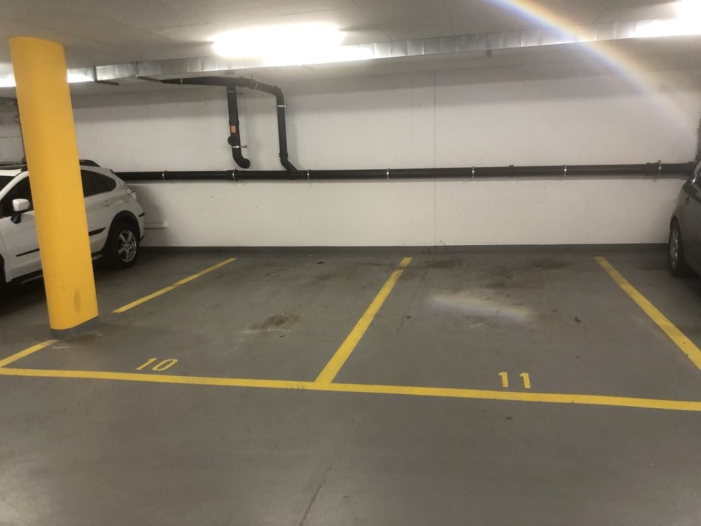 Posto auto sotterraneo, foto 2 di 3