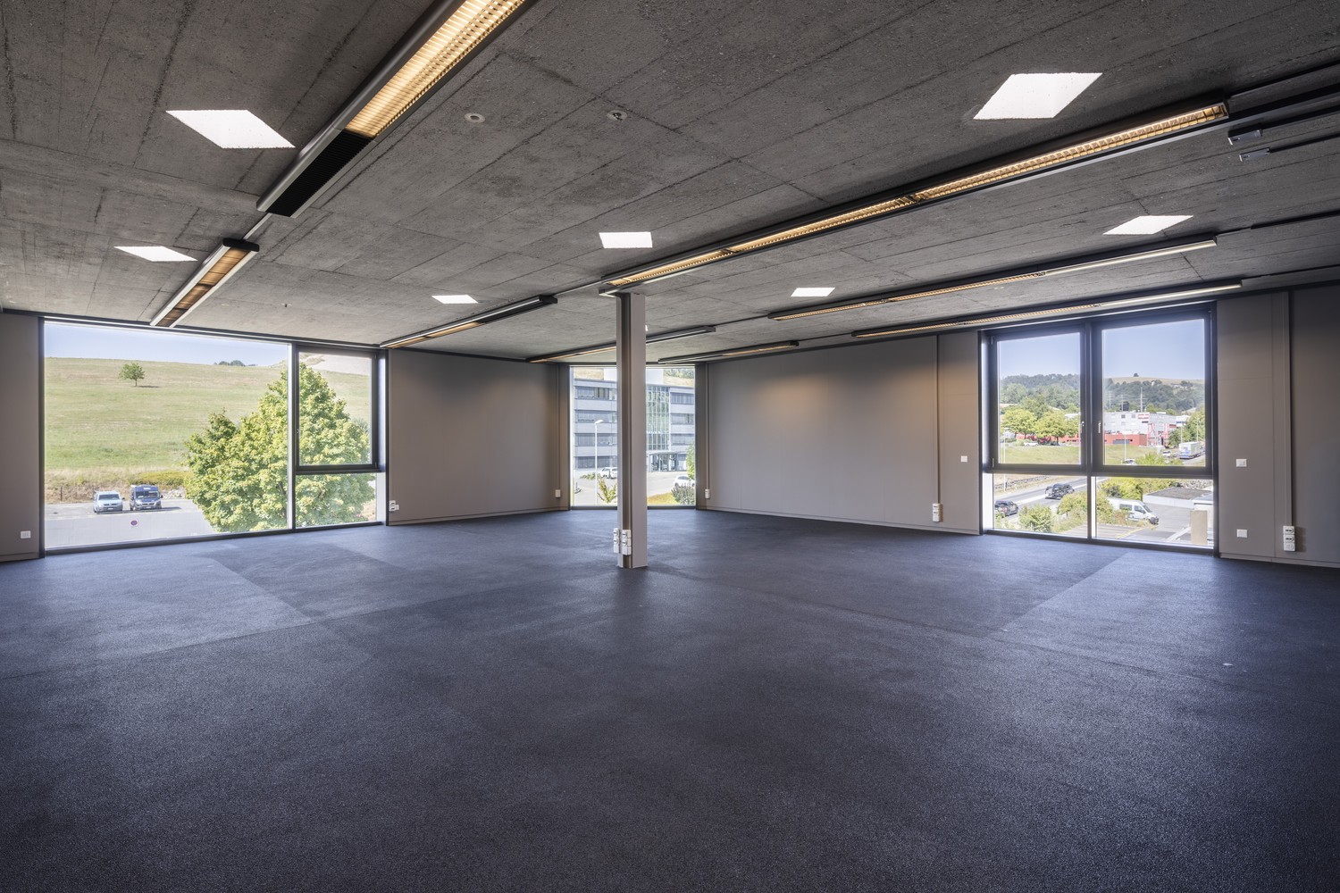 135m² ufficio, foto 1 di 5