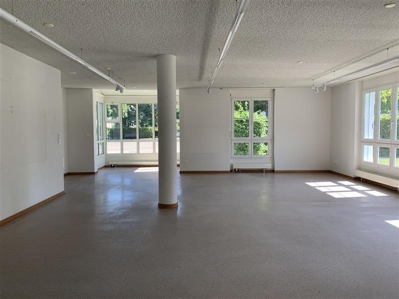 102m² commercial, foto 3 di 10