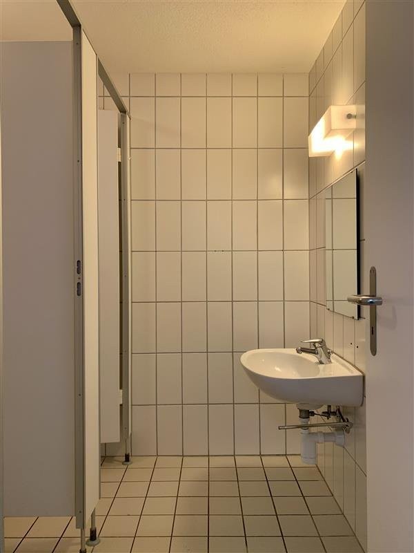 102m² commercial, foto 8 di 10