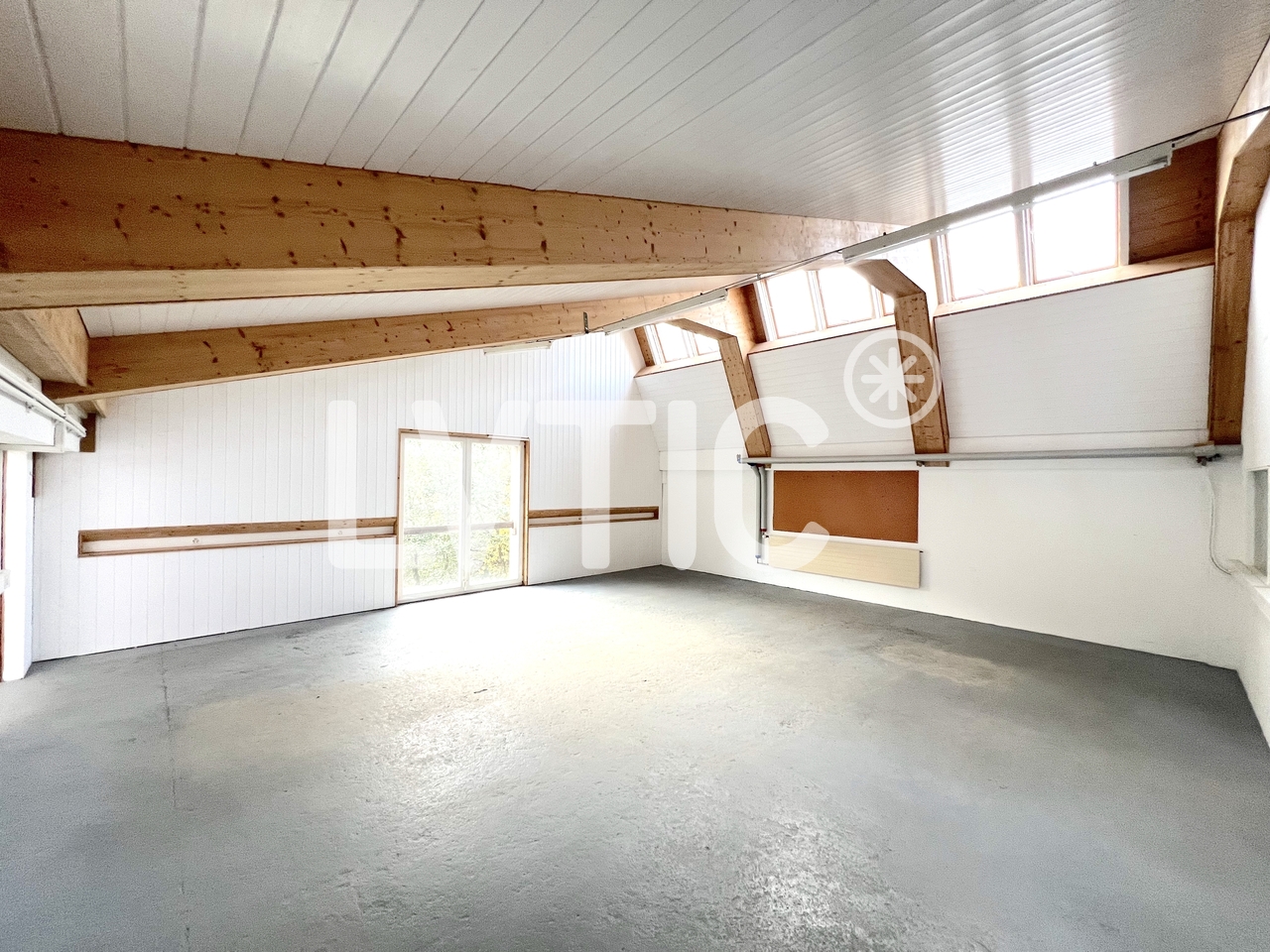 712m² deposito