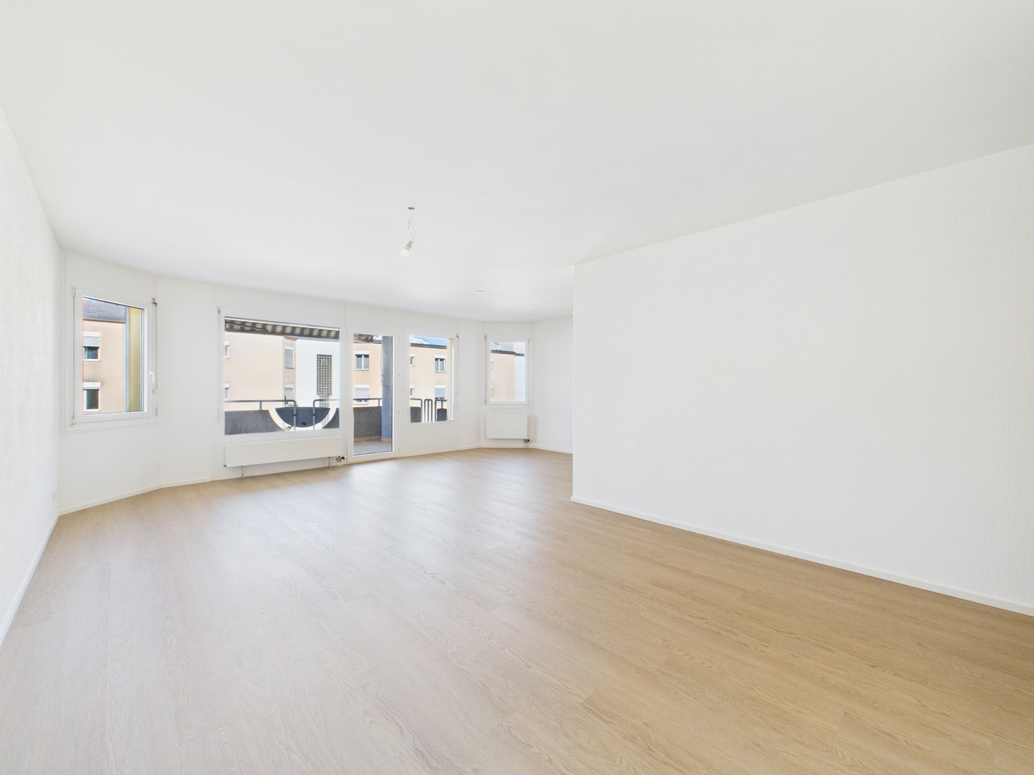 2 ½ rooms roof flat, foto 5 di 9