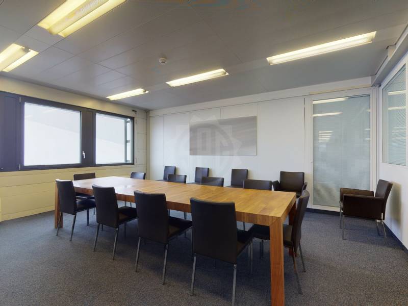 1610m² Industrieobjekt