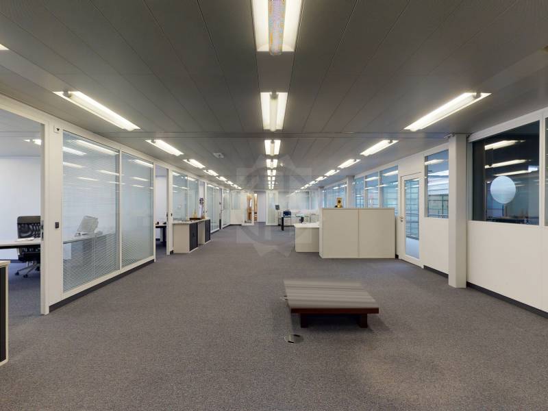 1610m² Industrieobjekt