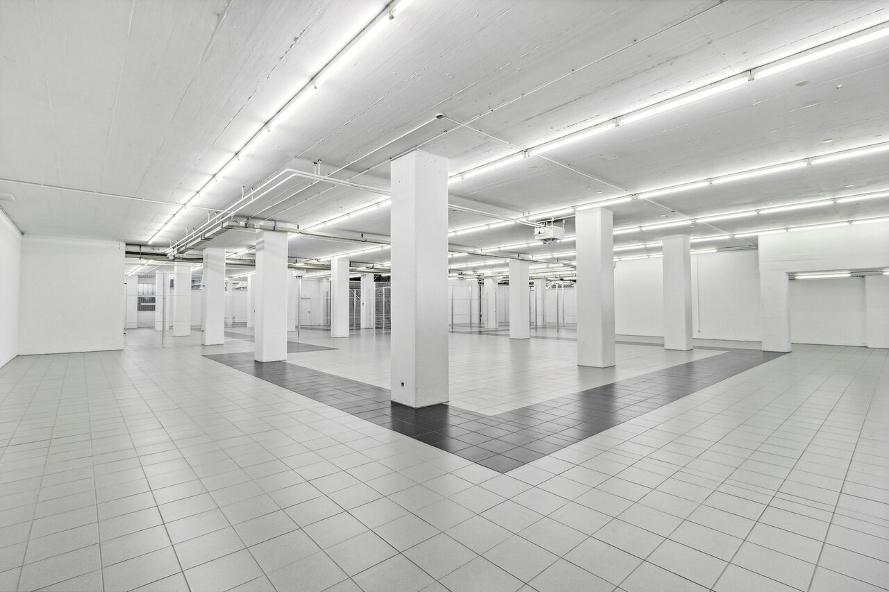 369m² deposito