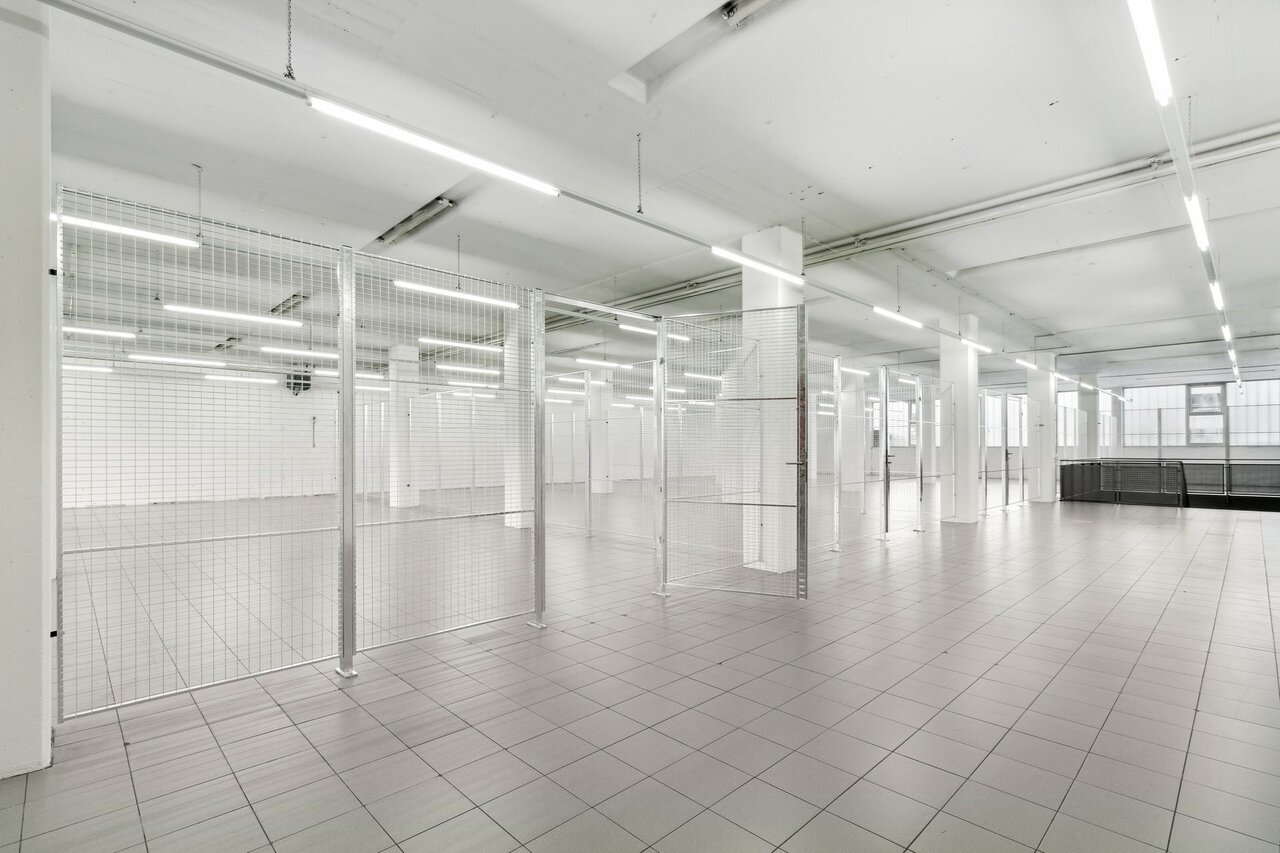 369m² deposito