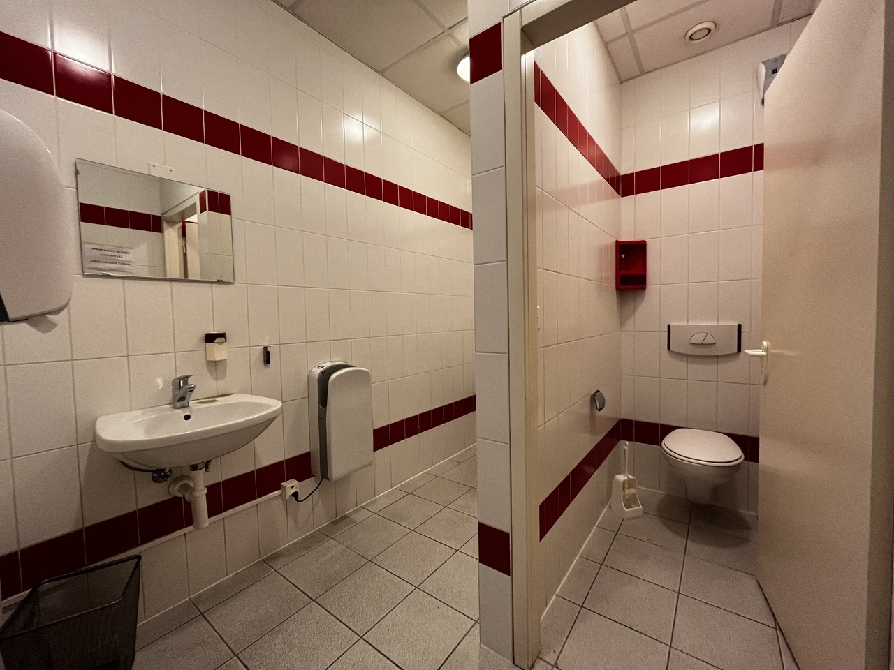 555m² ufficio