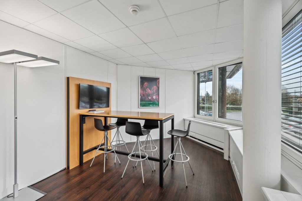 698m² Büro