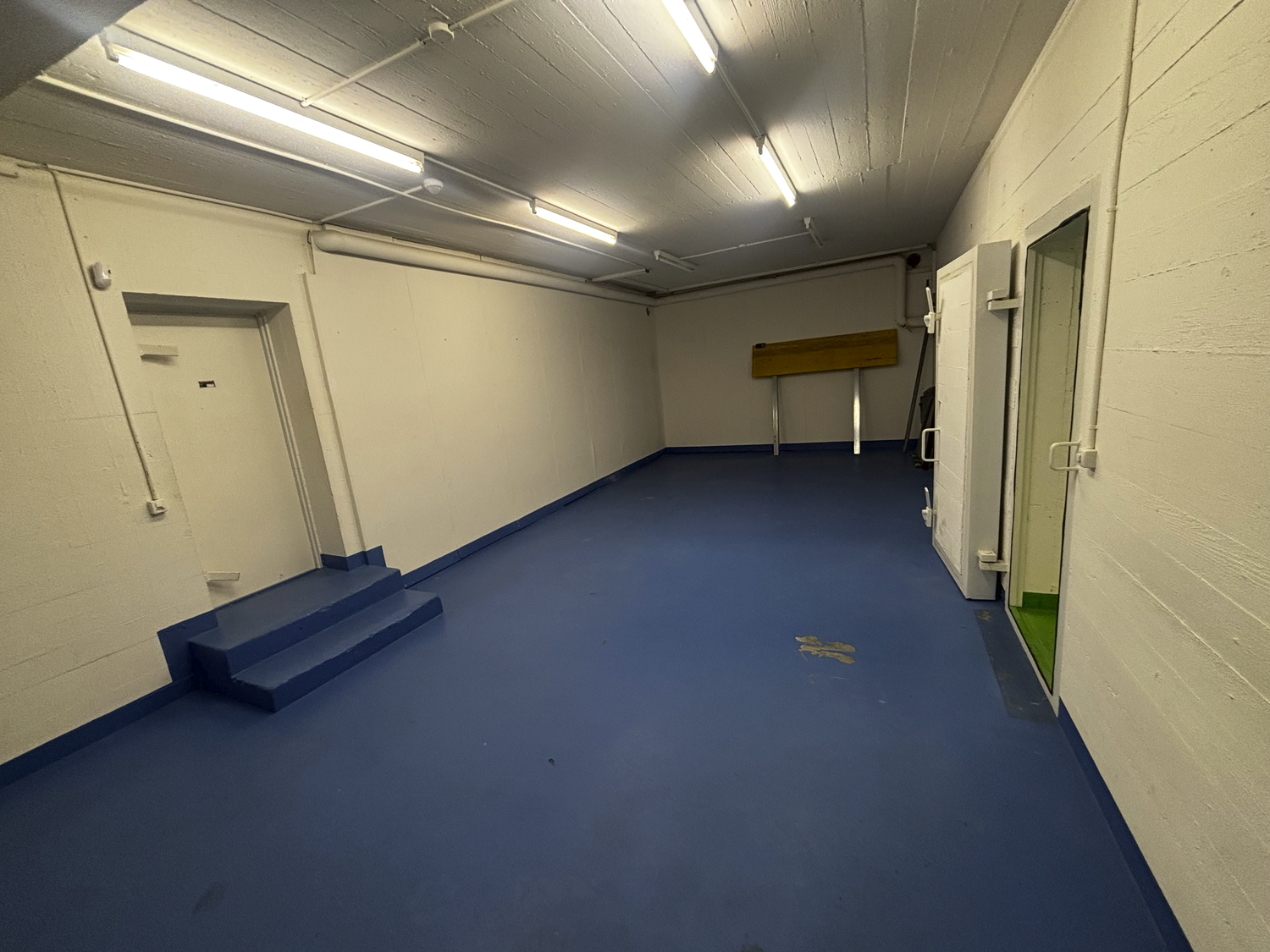 Compartimento di cantina di 92m²