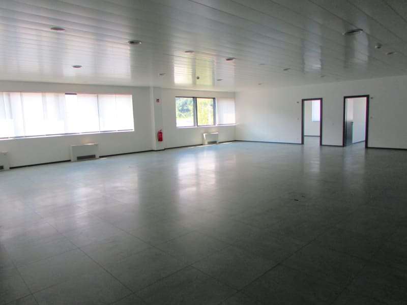Office, foto 3 di 4