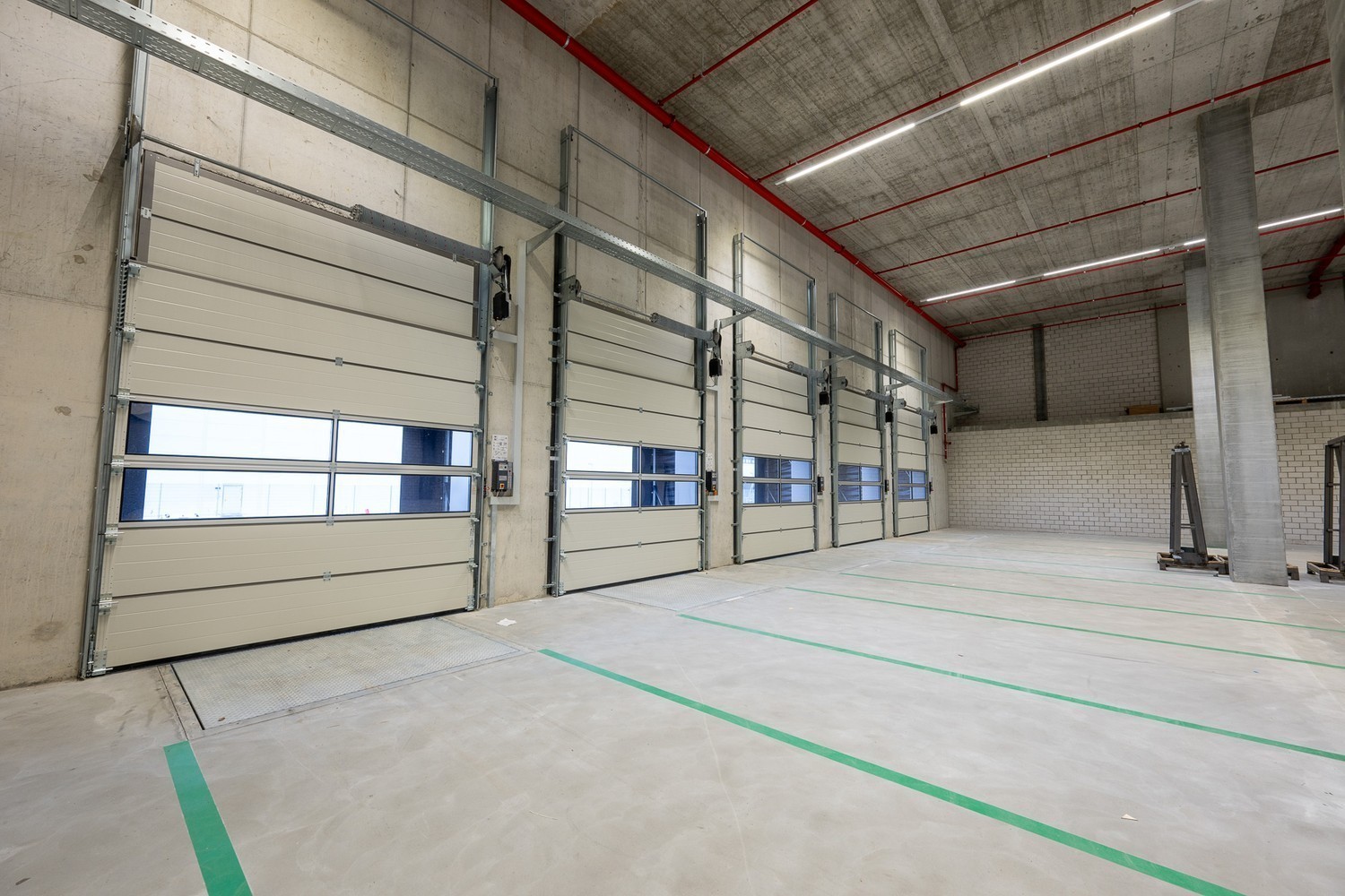 546m² deposito