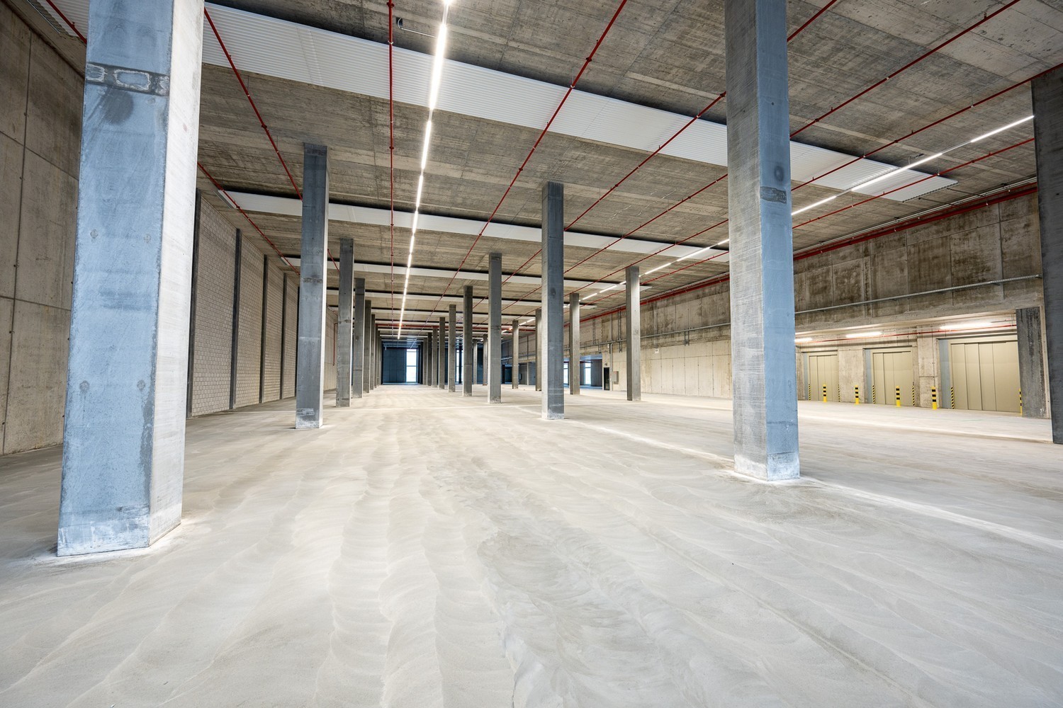 546m² deposito