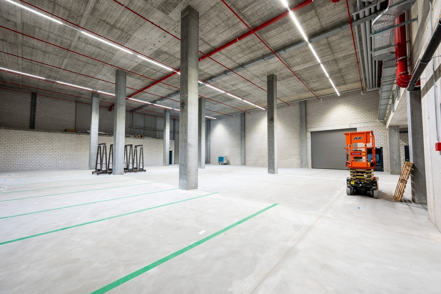 546m² deposito