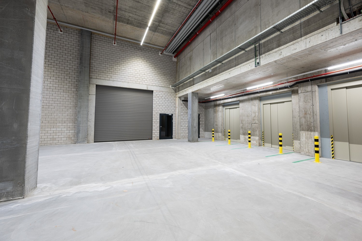 546m² deposito