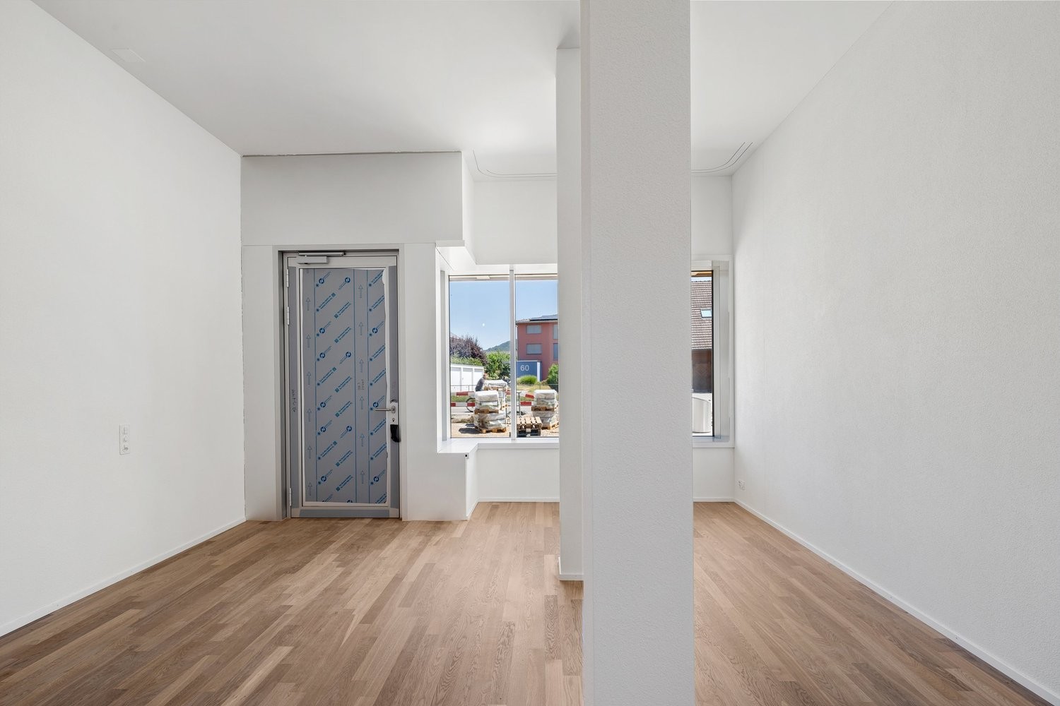 84m² commerciale, foto 2 di 10