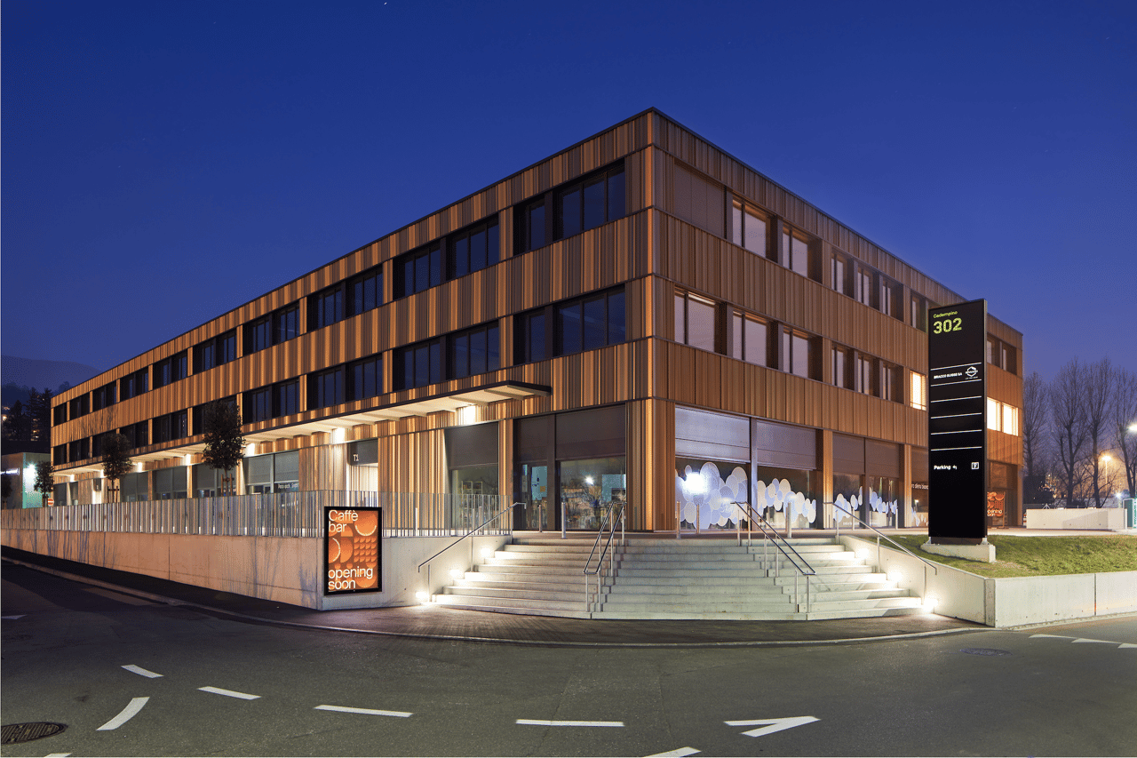 1223m² office